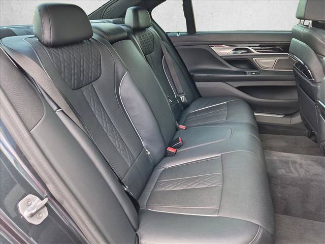 Used 2017 BMW 740i RWD image 22