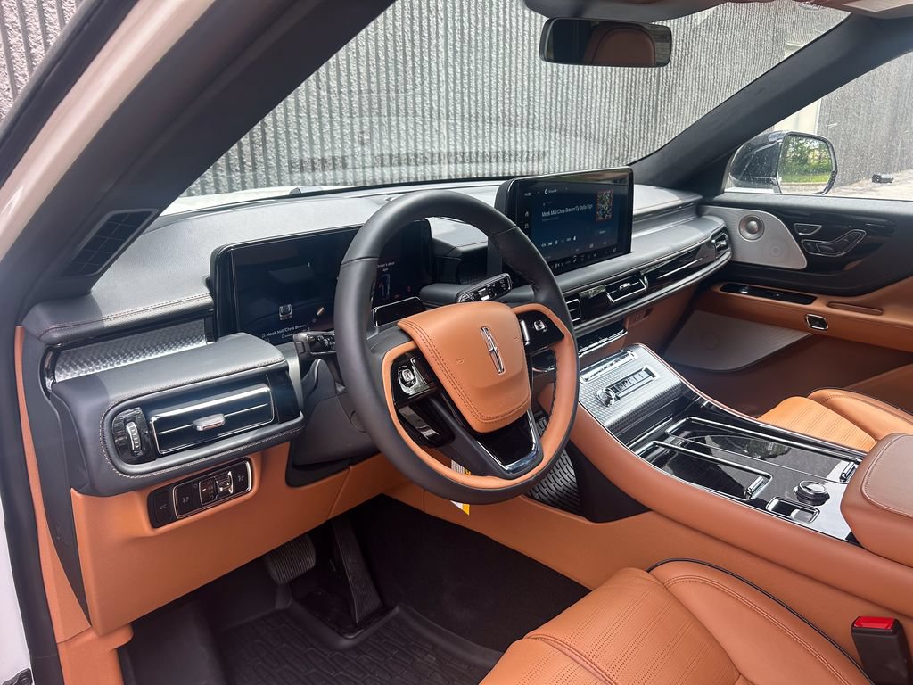 New 2026 Lincoln Aviator Black Label w/ Dynamic Handling Package AWD/4WD image 10