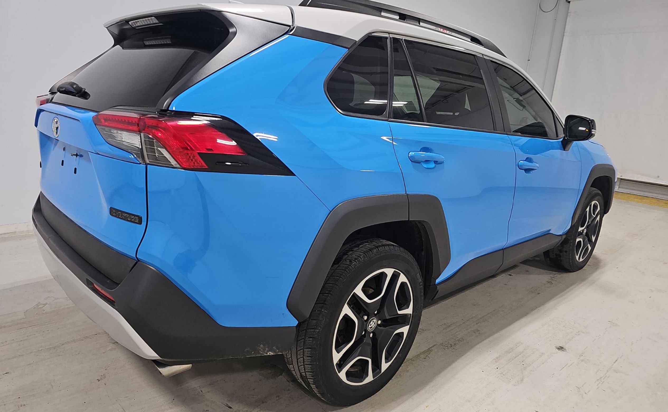 Used 2019 Toyota RAV4 Adventure w/ All Weather Liner Package image 3