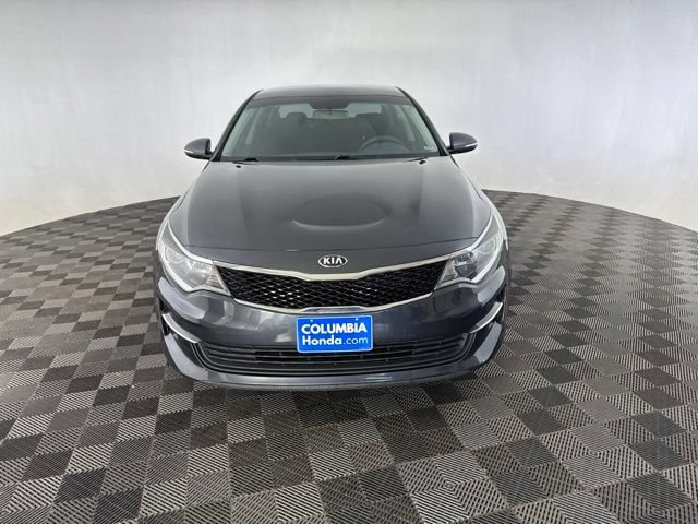 Used 2017 Kia Optima LX w/ Option Group 014 FWD image 3