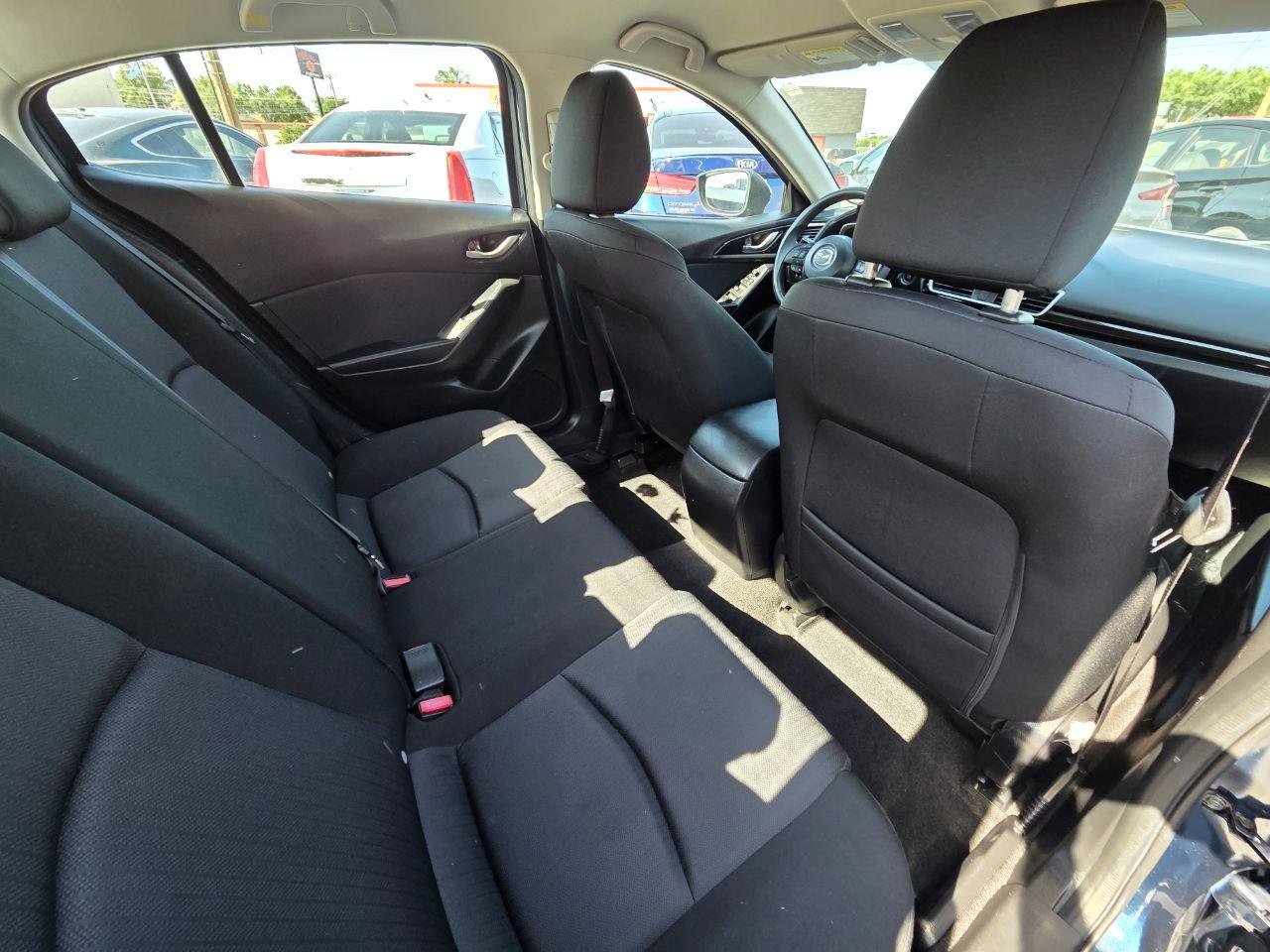 Used 2014 MAZDA MAZDA3 i Sport FWD image 16