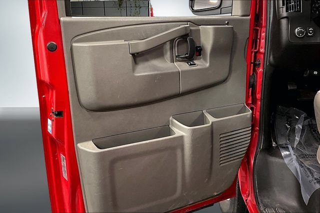 Used 2025 GMC Savana 3500 LT w/ LT Preferred Equipment Group RWD image 15