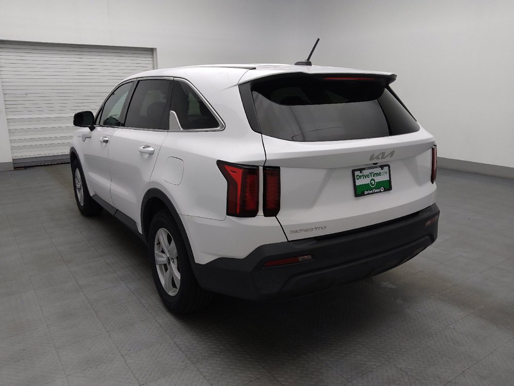 Used 2023 Kia Sorento LX FWD image 5