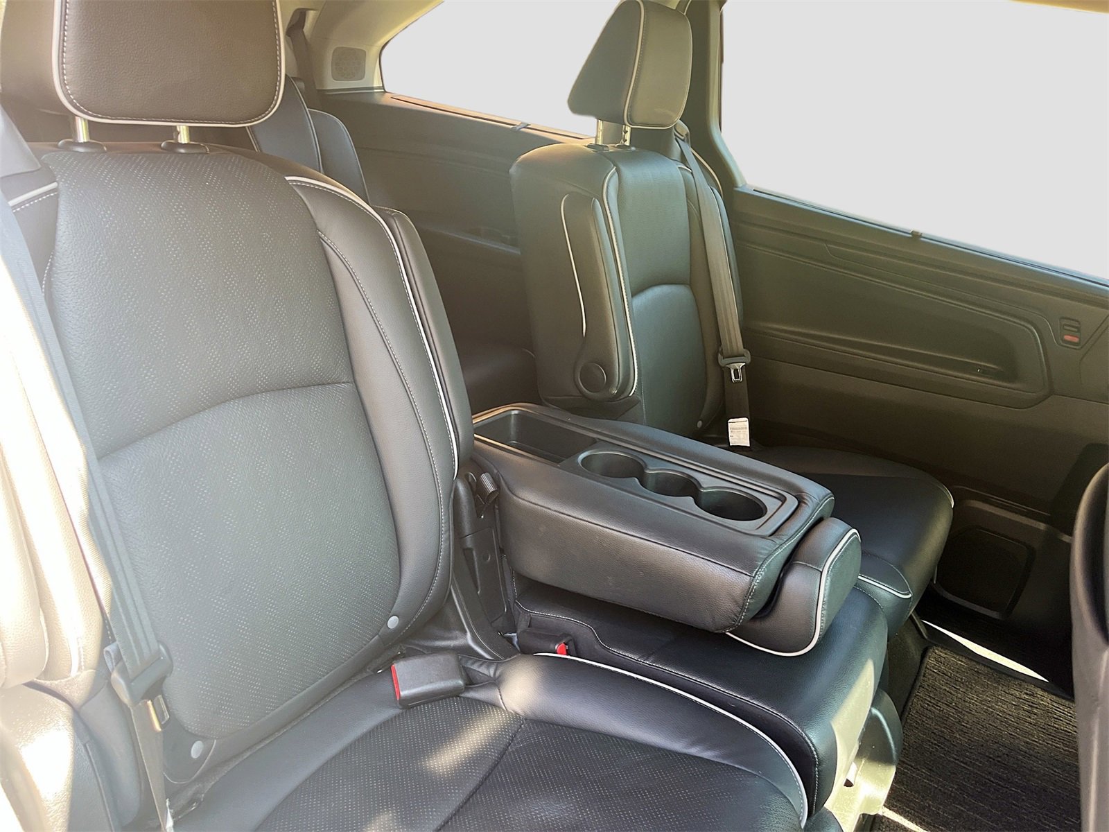 Used 2023 Honda Odyssey Elite image 30