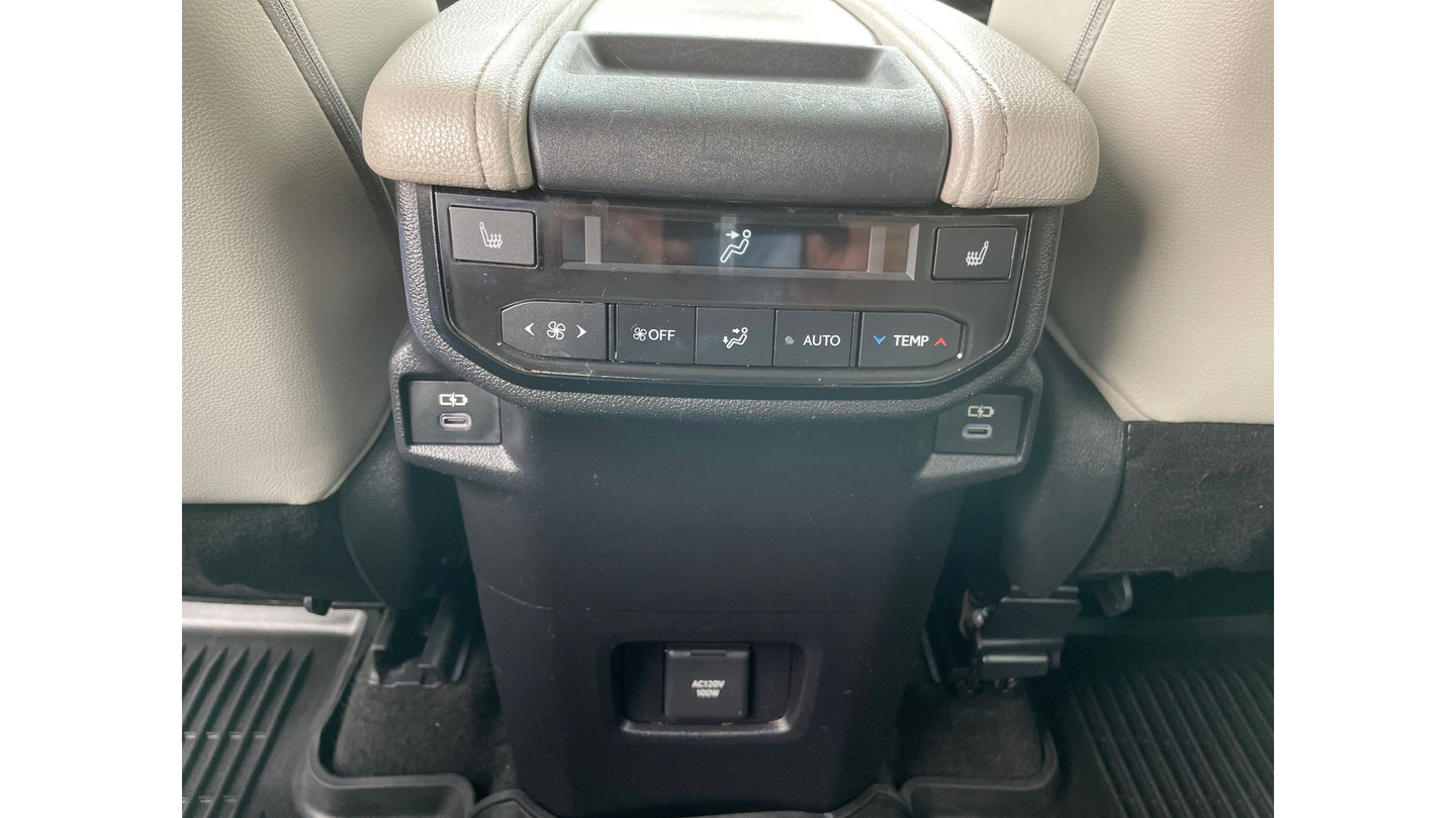 Certified 2024 Toyota Grand Highlander AWD image 19