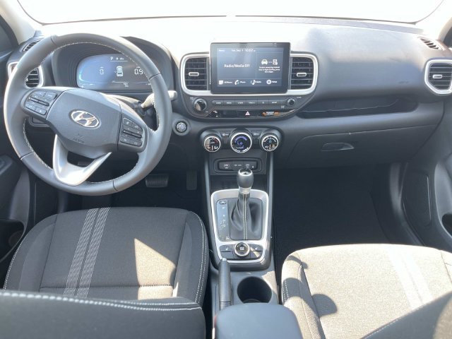 New 2026 Hyundai Venue SEL FWD image 15