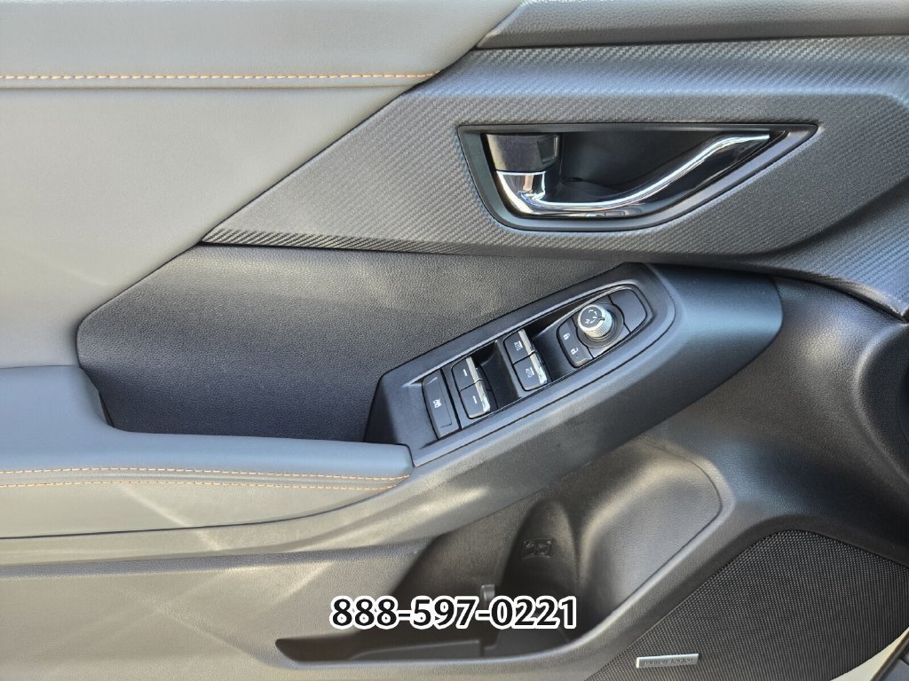 Used 2025 Subaru Crosstrek 2.5i Limited AWD/4WD image 32