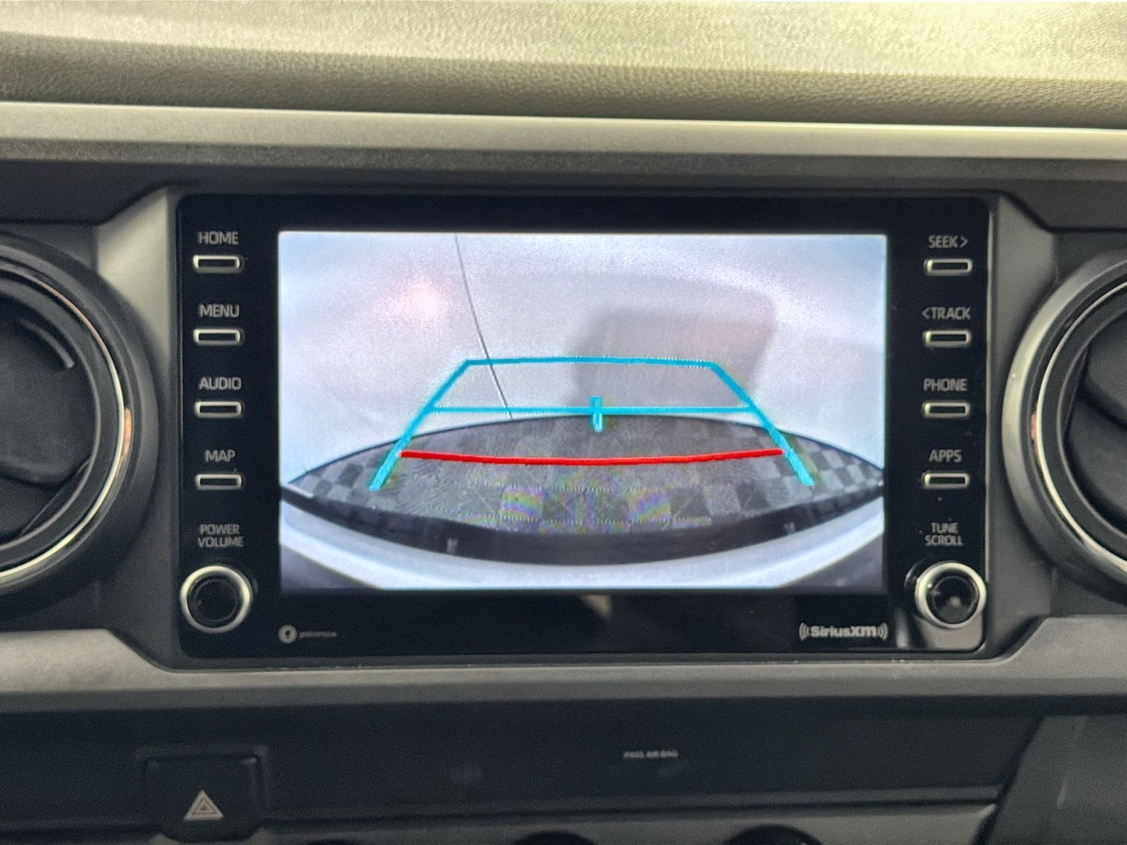 Used 2020 Toyota Tacoma TRD Off-Road image 19