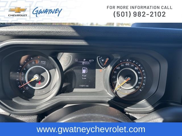 Used 2025 Jeep Gladiator Sport image 9