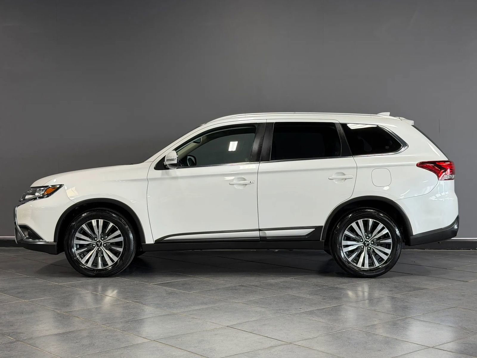 Used 2020 Mitsubishi Outlander SEL FWD image 9