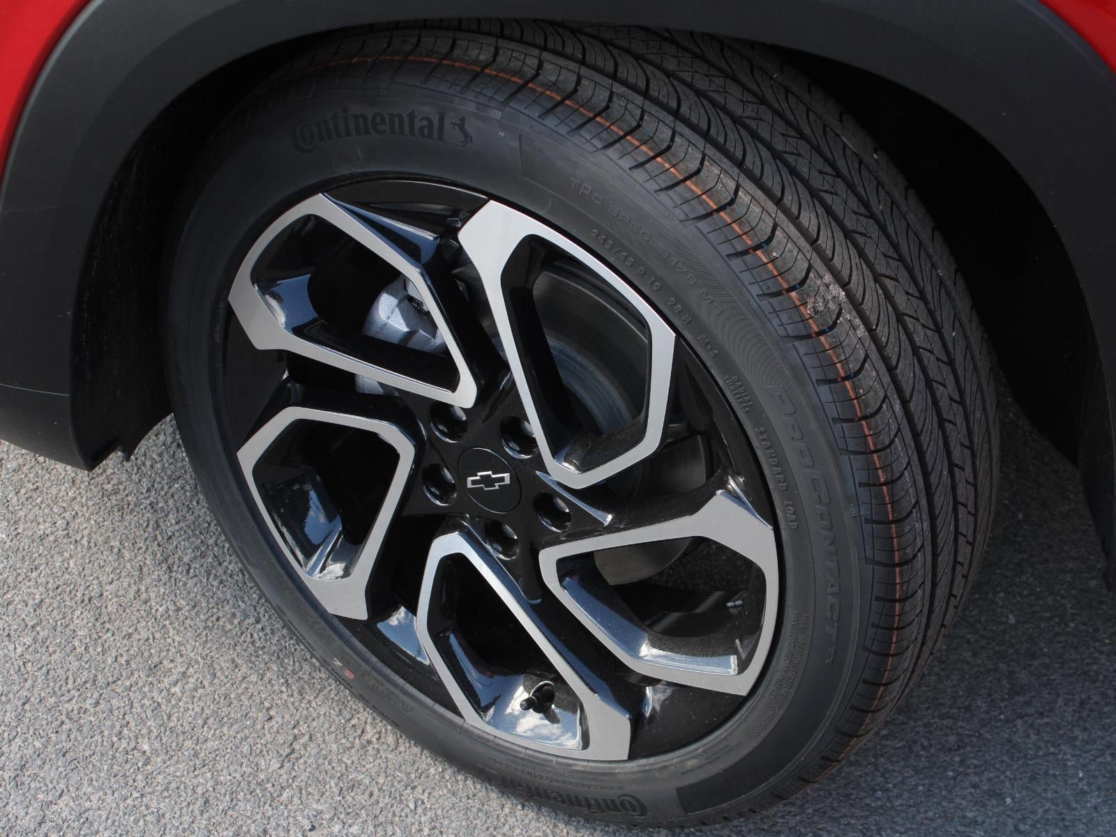 New 2026 Chevrolet Trax RS w/ Driver Confidence Package FWD image 17