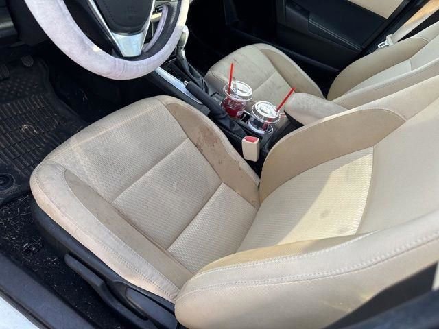 Used 2018 Toyota Corolla LE image 15