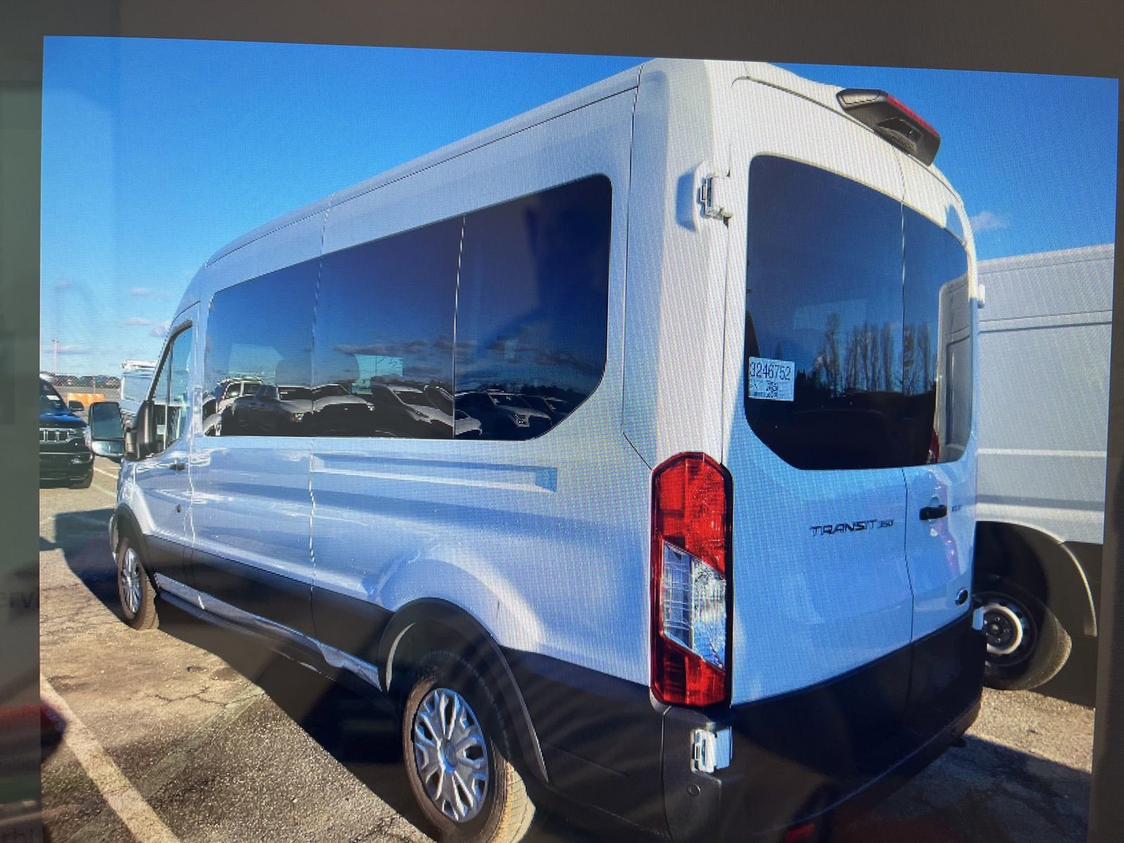 Used 2025 Ford Transit 350 XLT image 17