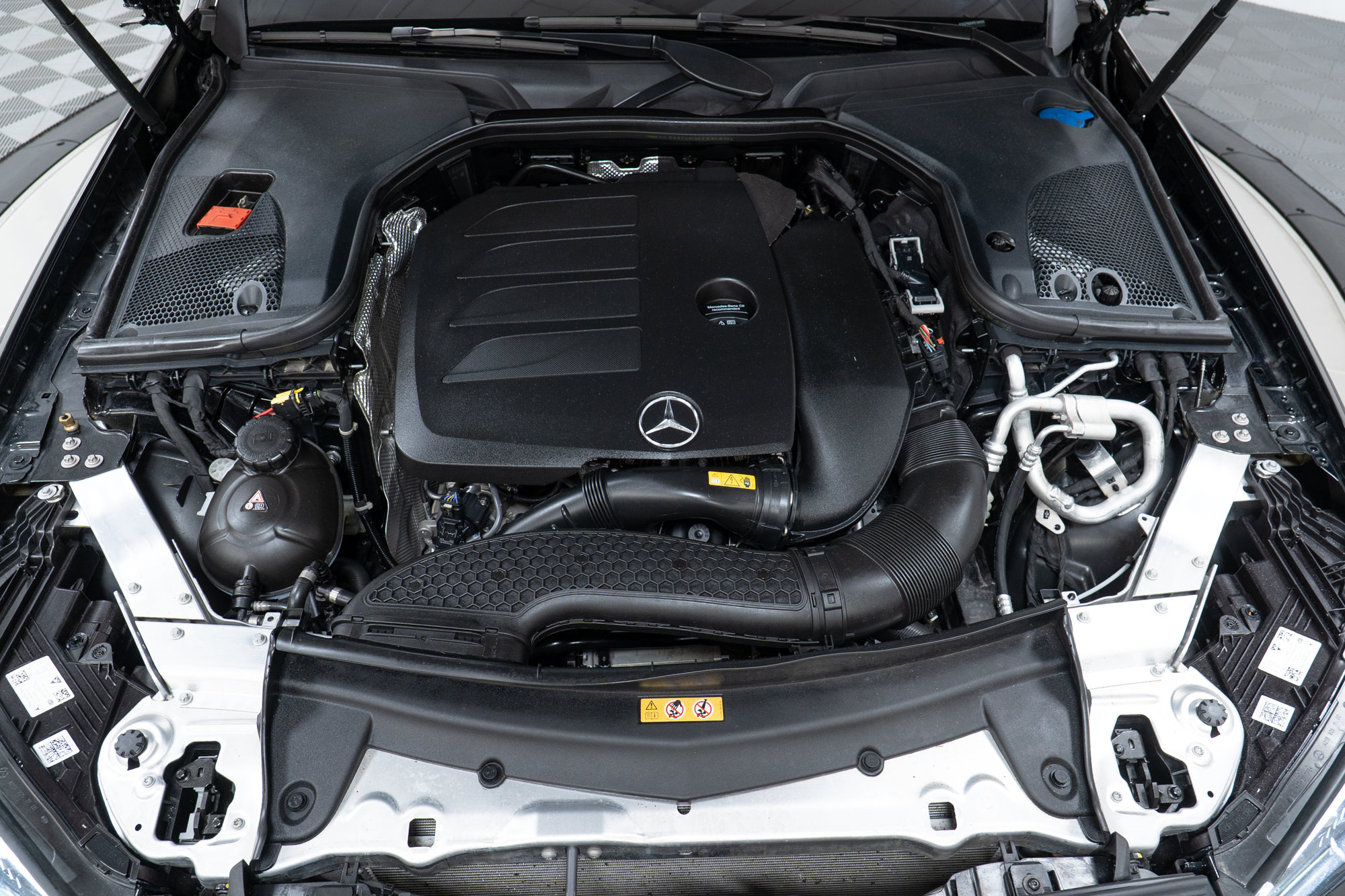 Certified 2023 Mercedes-Benz E 350 4MATIC Sedan image 9