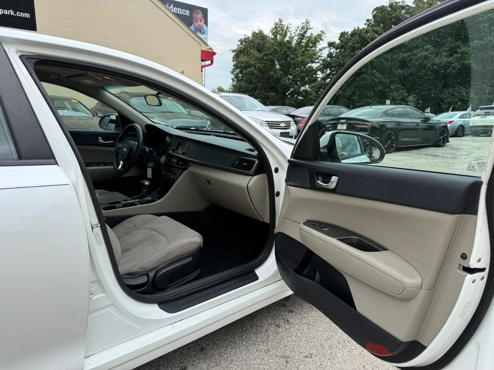 Used 2016 Kia Optima LX FWD image 18