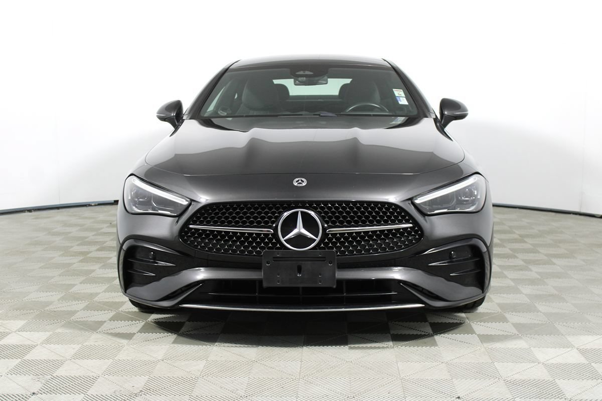 Used 2025 Mercedes-Benz CLE 300 4MATIC Coupe image 2