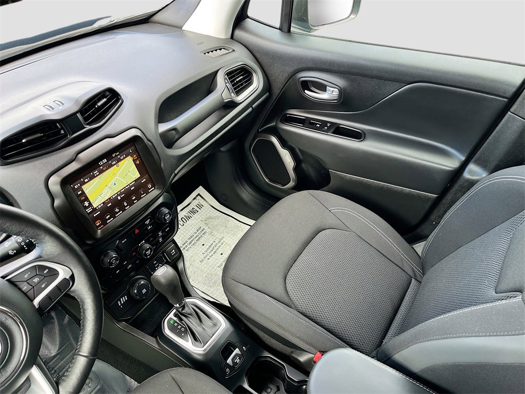 Used 2023 Jeep Renegade Latitude w/ Premium Group image 22