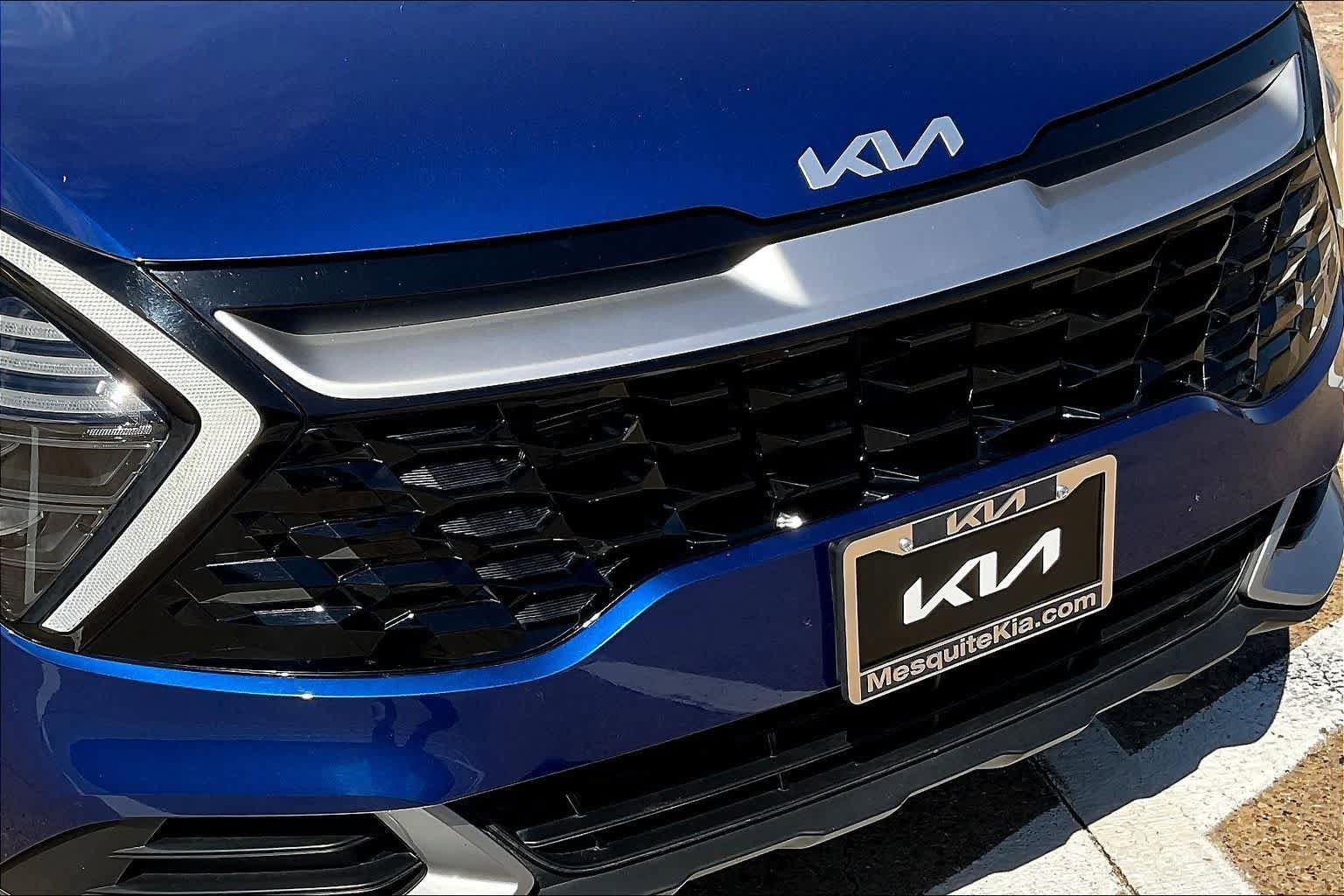 Certified 2025 Kia Sportage EX FWD image 32