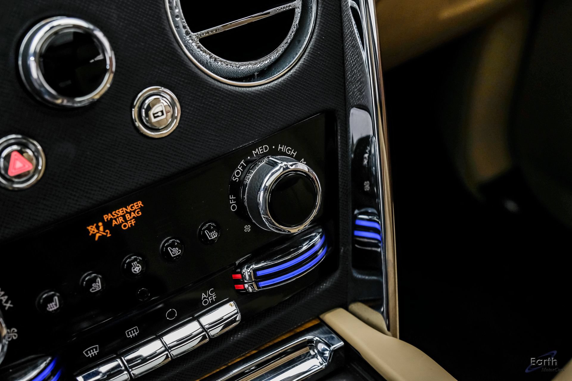 Used 2019 Rolls-Royce Cullinan AWD/4WD image 73
