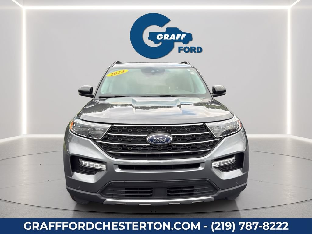 Used 2024 Ford Explorer XLT w/ Equipment Group 202A AWD/4WD image 12