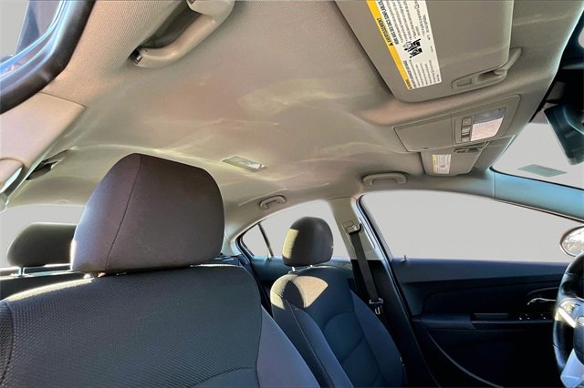 Used 2014 Chevrolet Cruze LT image 24
