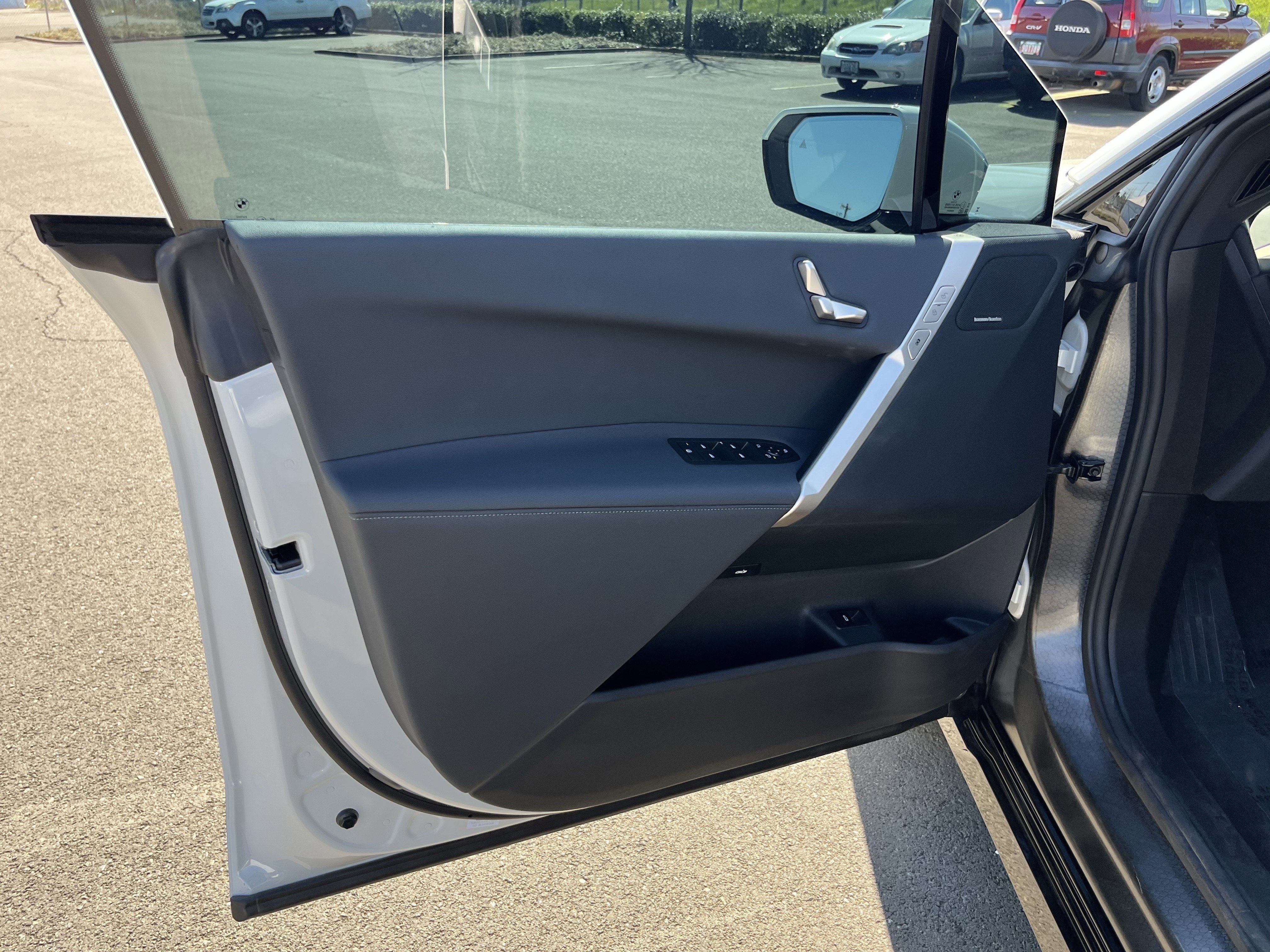 Used 2026 BMW iX xDrive45 image 15