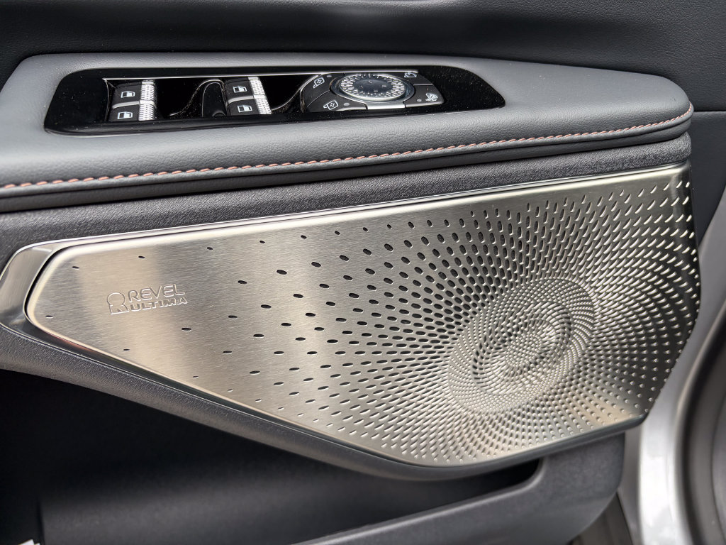 New 2026 Lincoln Nautilus Reserve AWD/4WD image 16
