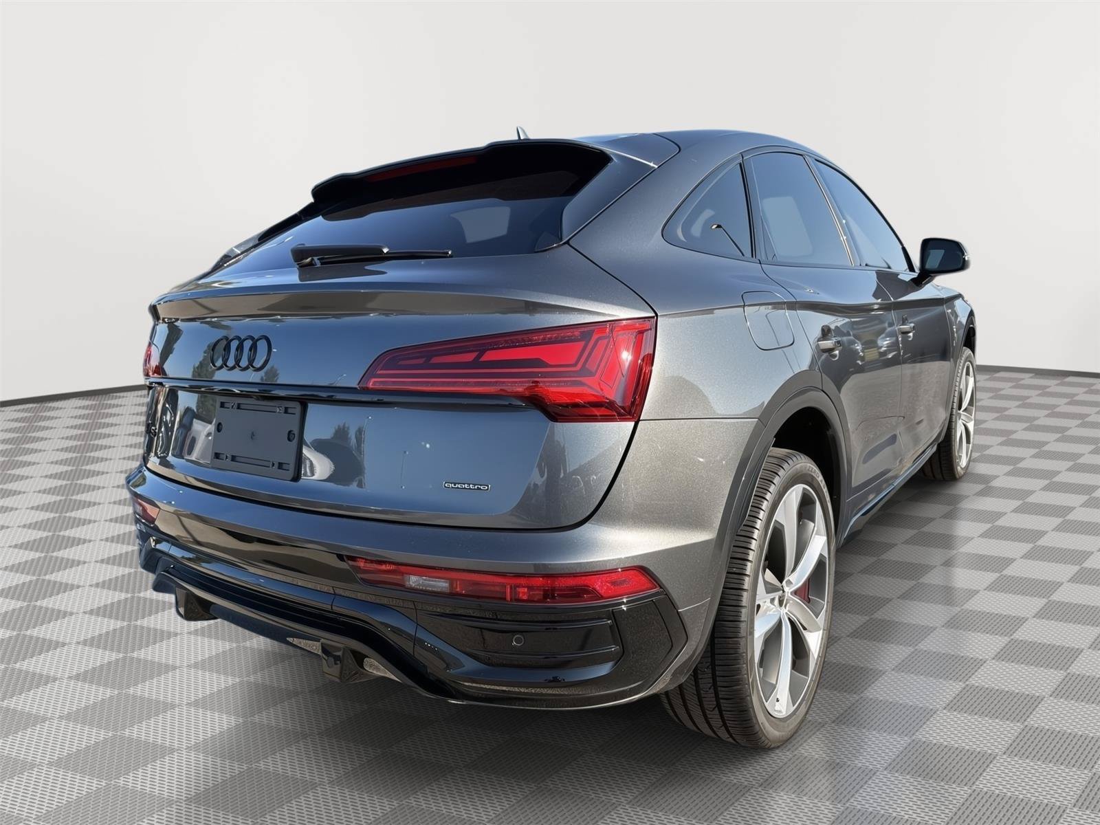 Used 2024 Audi Q5 2.0T Premium Plus w/ Premium Plus Package AWD/4WD image 5