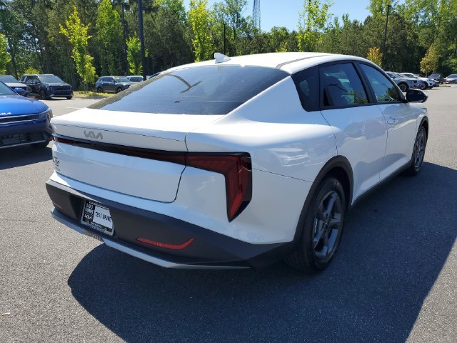 New 2026 Kia K4 FWD image 4