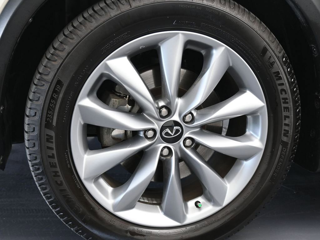 Used 2021 INFINITI QX50 Essential w/ Convenience Package image 31