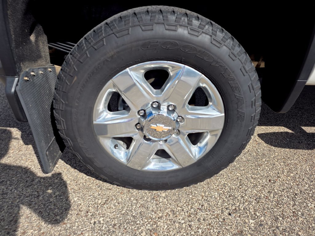 Certified 2021 Chevrolet Silverado 3500 LTZ w/ LTZ Premium Package AWD/4WD image 10