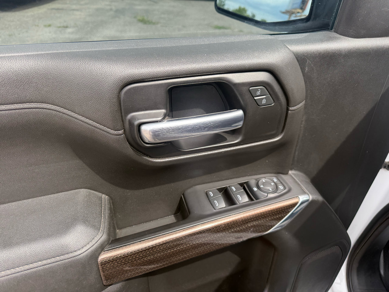 Used 2019 Chevrolet Silverado 1500 LT image 13