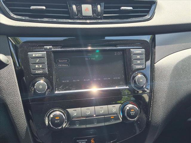 Used 2022 Nissan Rogue Sport S FWD image 18