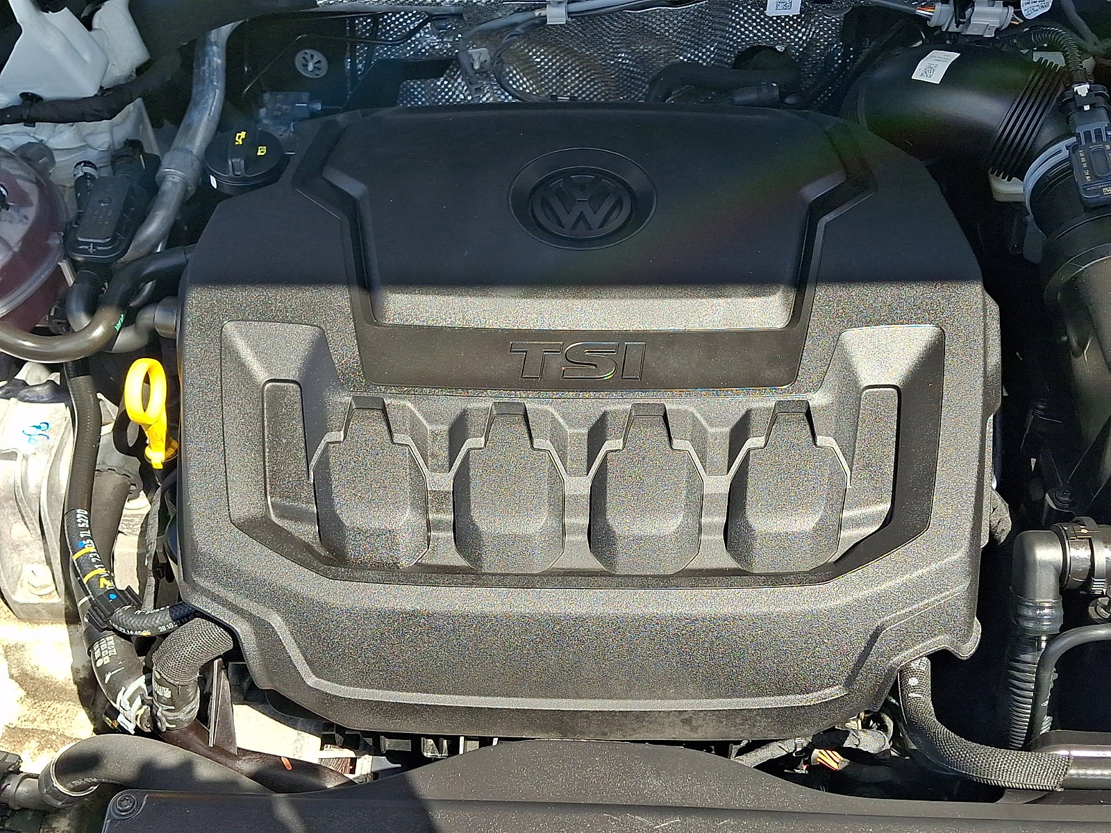 Used 2023 Volkswagen Tiguan SE AWD/4WD image 28