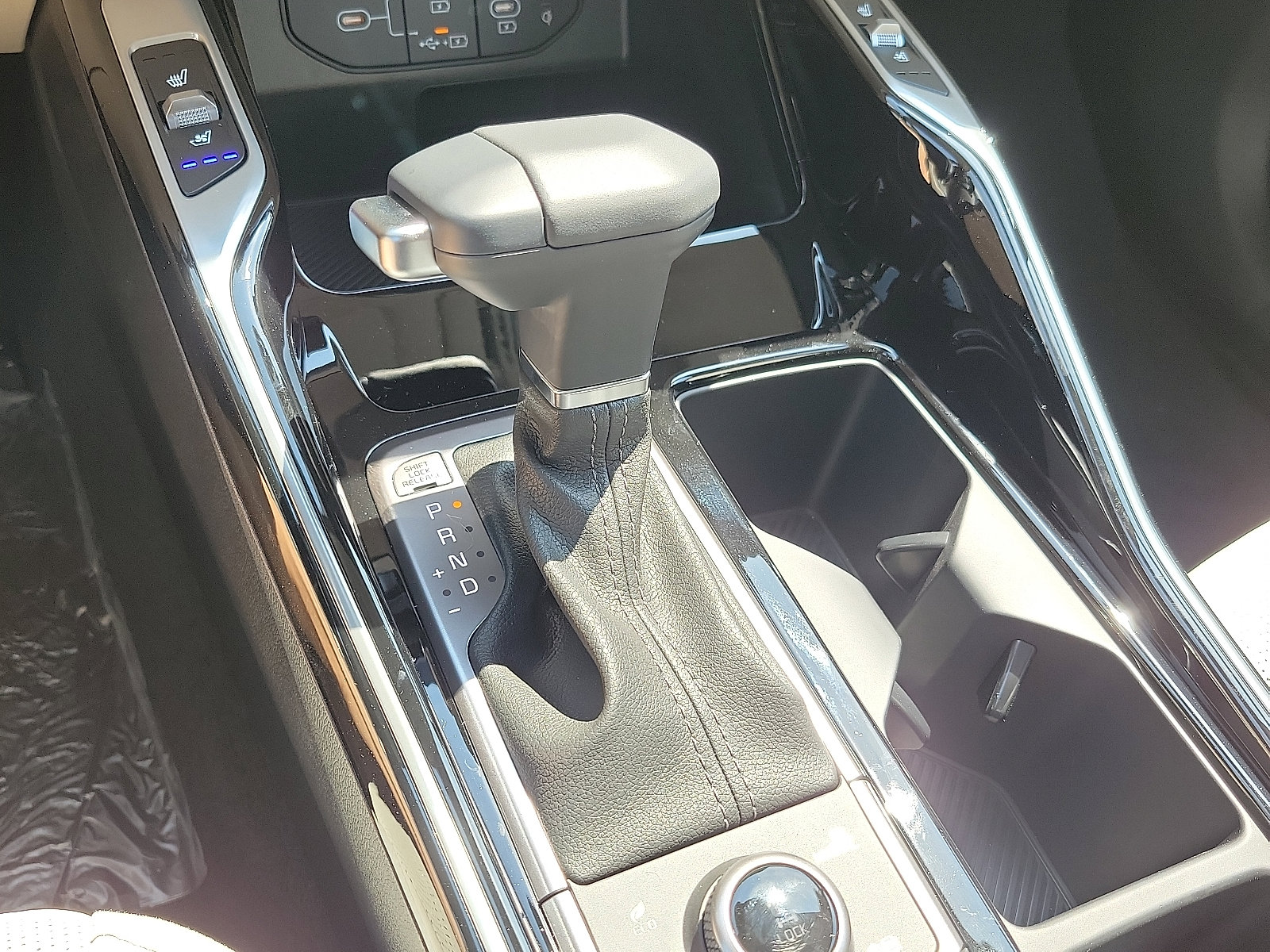 Used 2024 Kia Sorento SX image 8