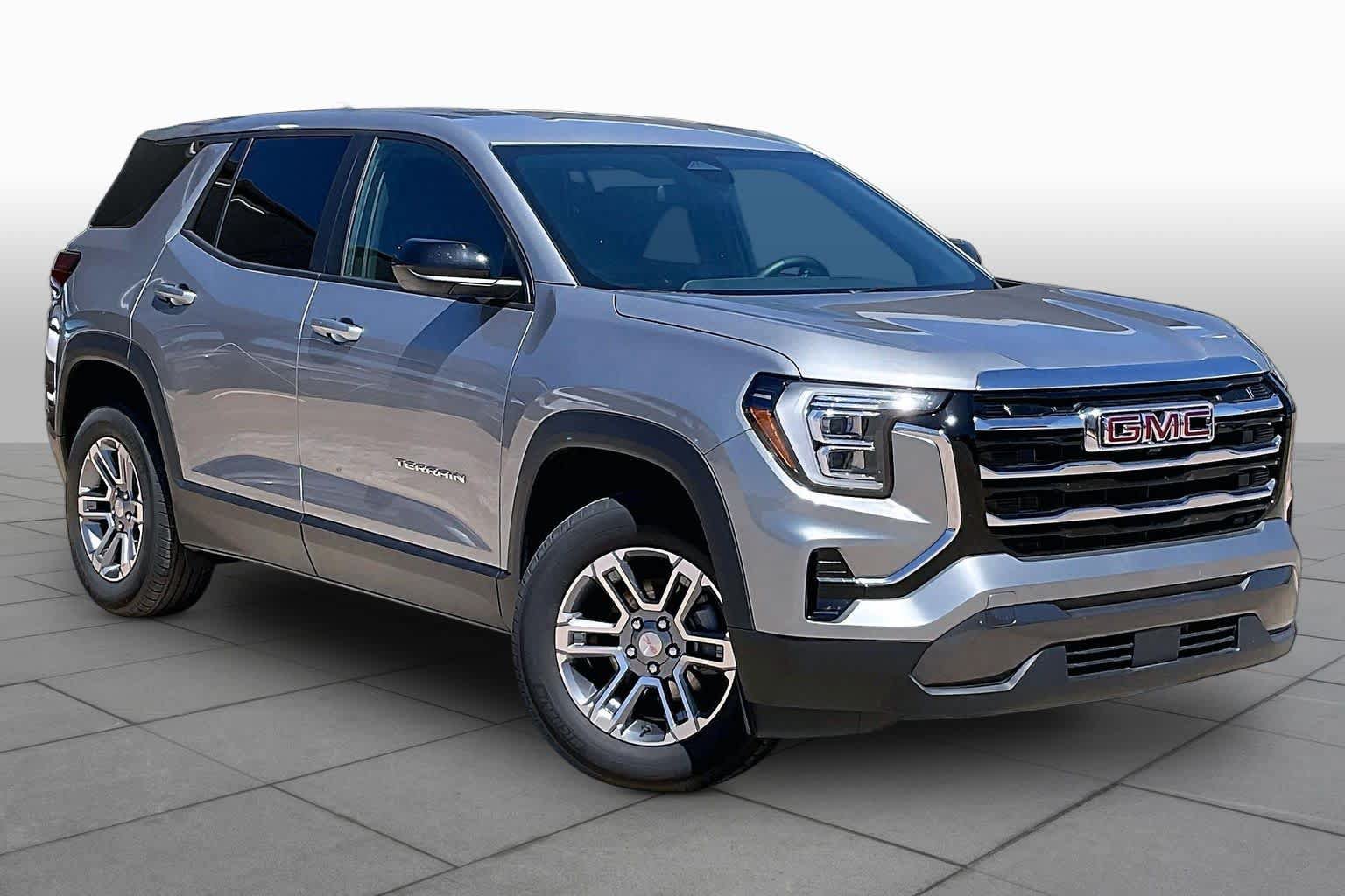 Used 2025 GMC Terrain Elevation AWD/4WD image 3