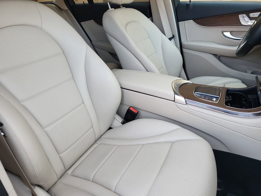 Certified 2022 Mercedes-Benz GLC 300 4MATIC image 13
