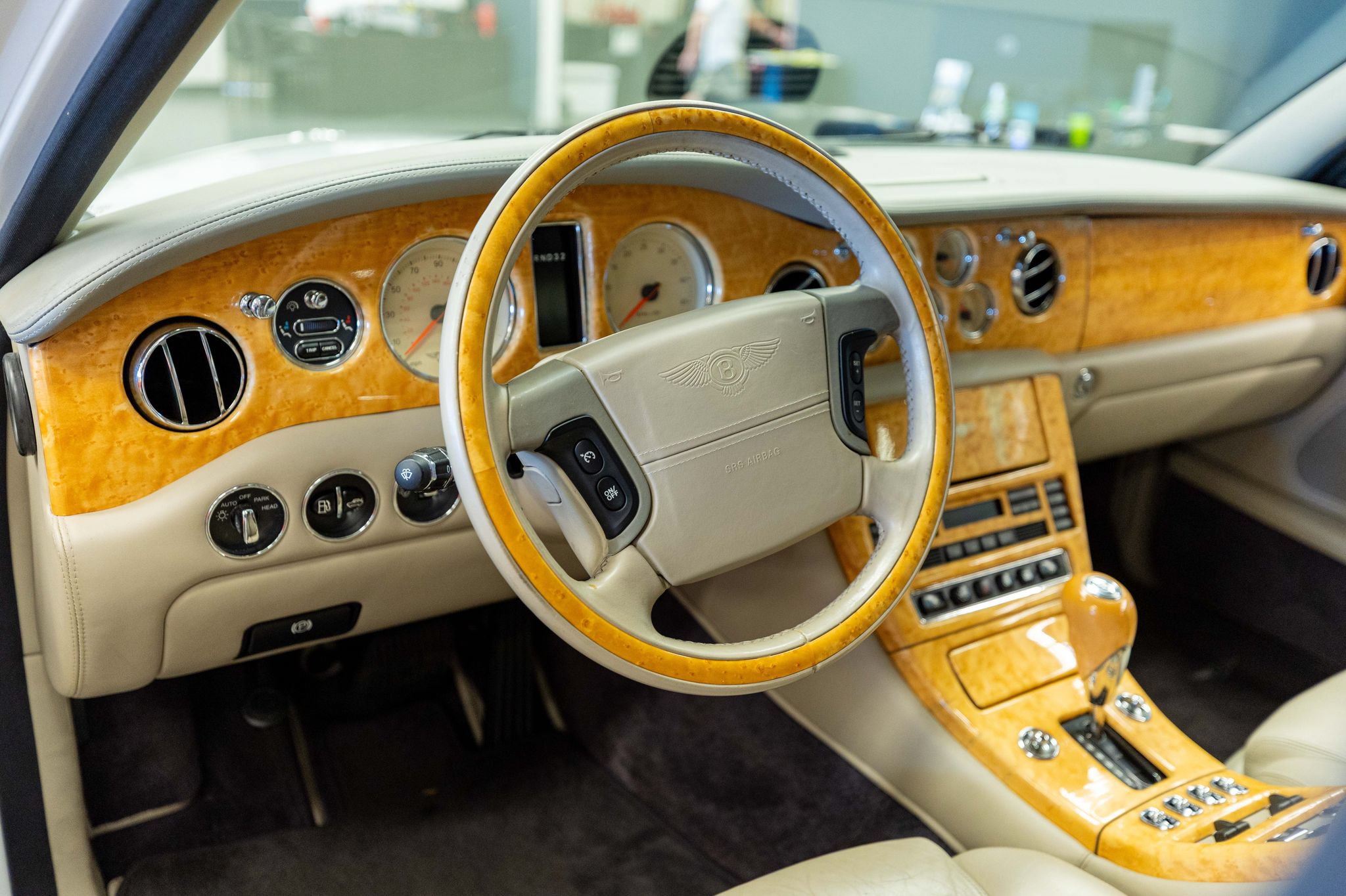 Used 2001 Bentley Arnage Red Label RWD image 8