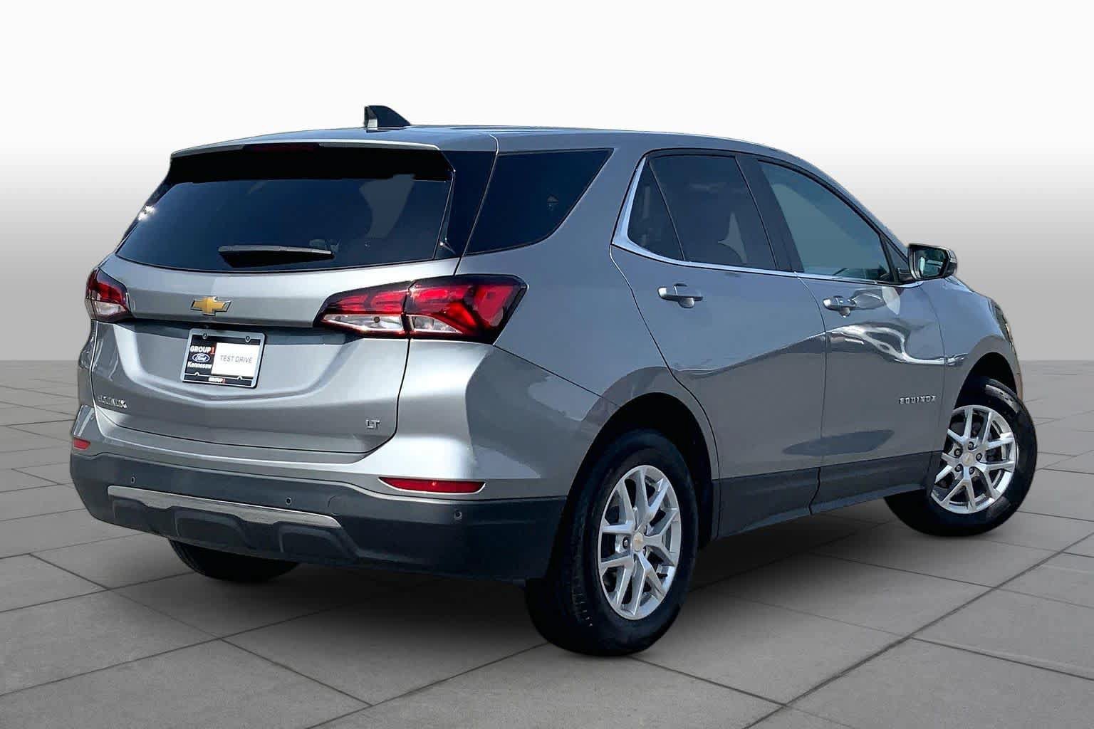 Used 2024 Chevrolet Equinox LT FWD image 13