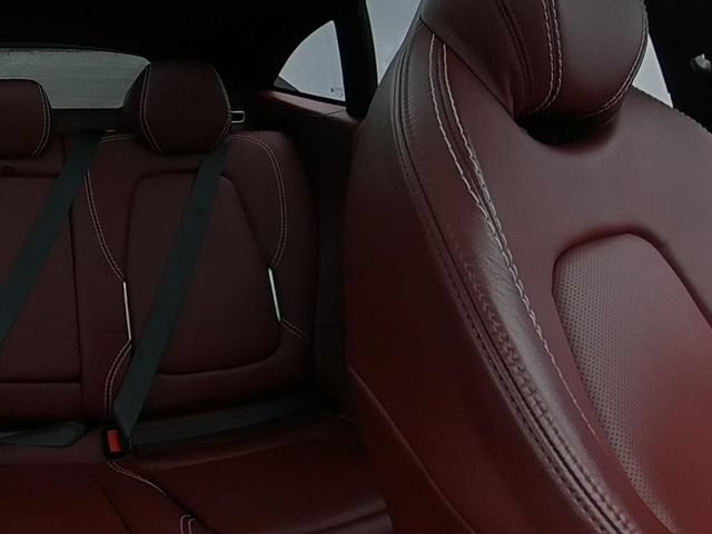 Used 2021 Aston Martin DBX AWD/4WD image 25