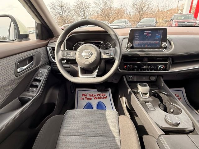 Certified 2023 Nissan Rogue SV image 22