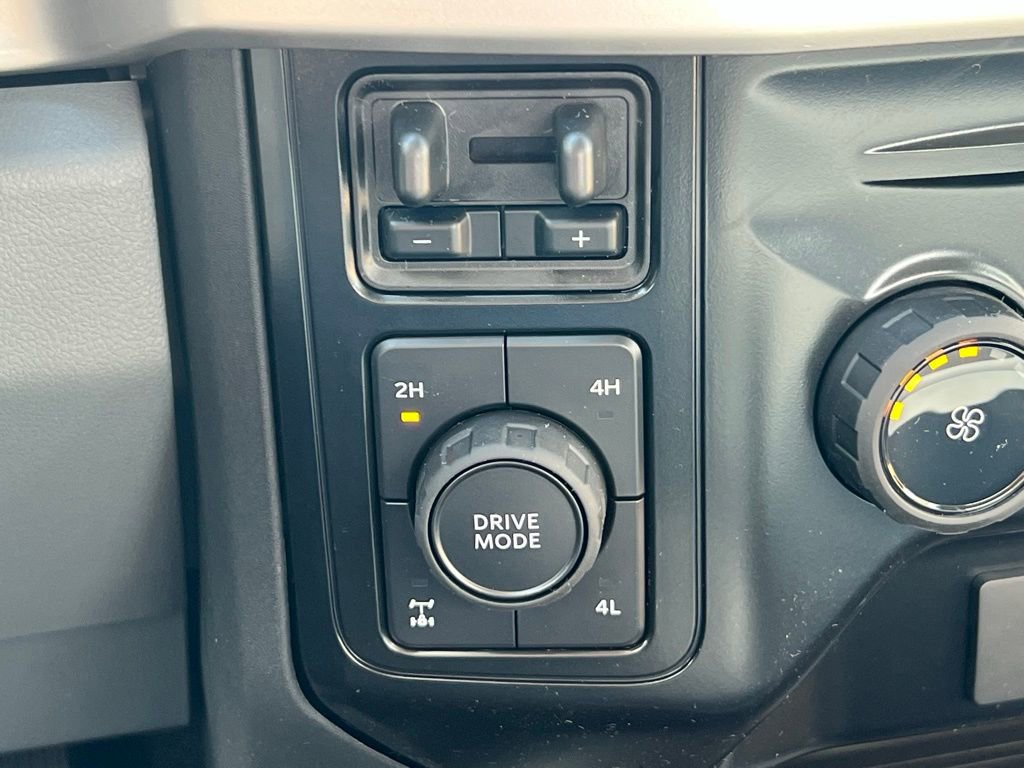 New 2025 Ford F350 XL w/ XL Chrome Package image 24