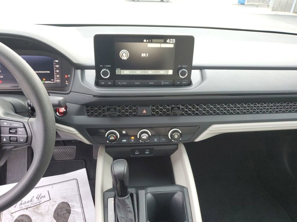 Certified 2023 Honda Accord LX image 17