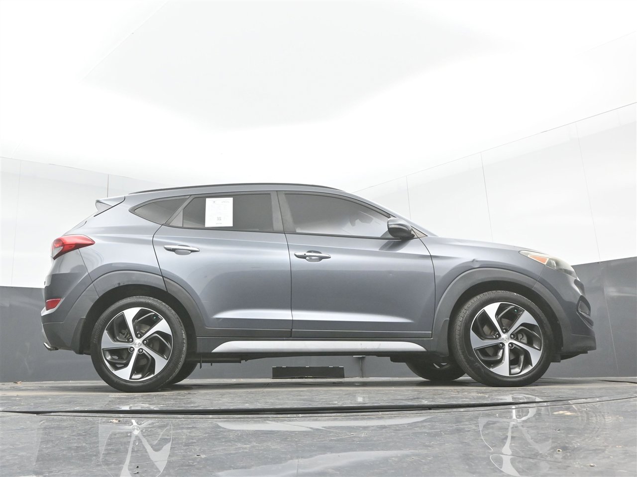 Used 2017 Hyundai Tucson Limited w/ Limited Ultimate Package 03 image 32