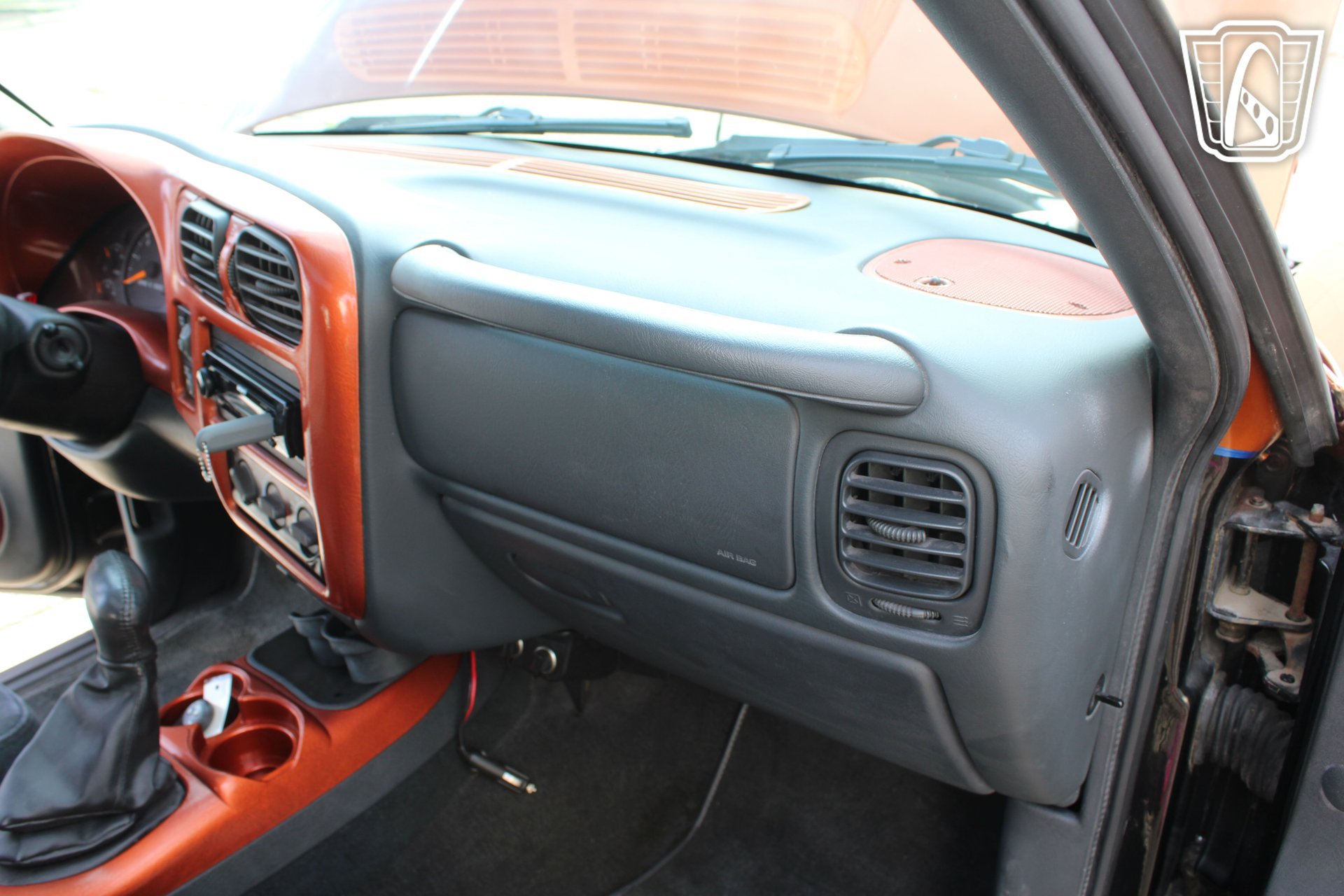 Used 2001 Chevrolet Blazer Xtreme w/ Preferred Equipment Group RWD image 17