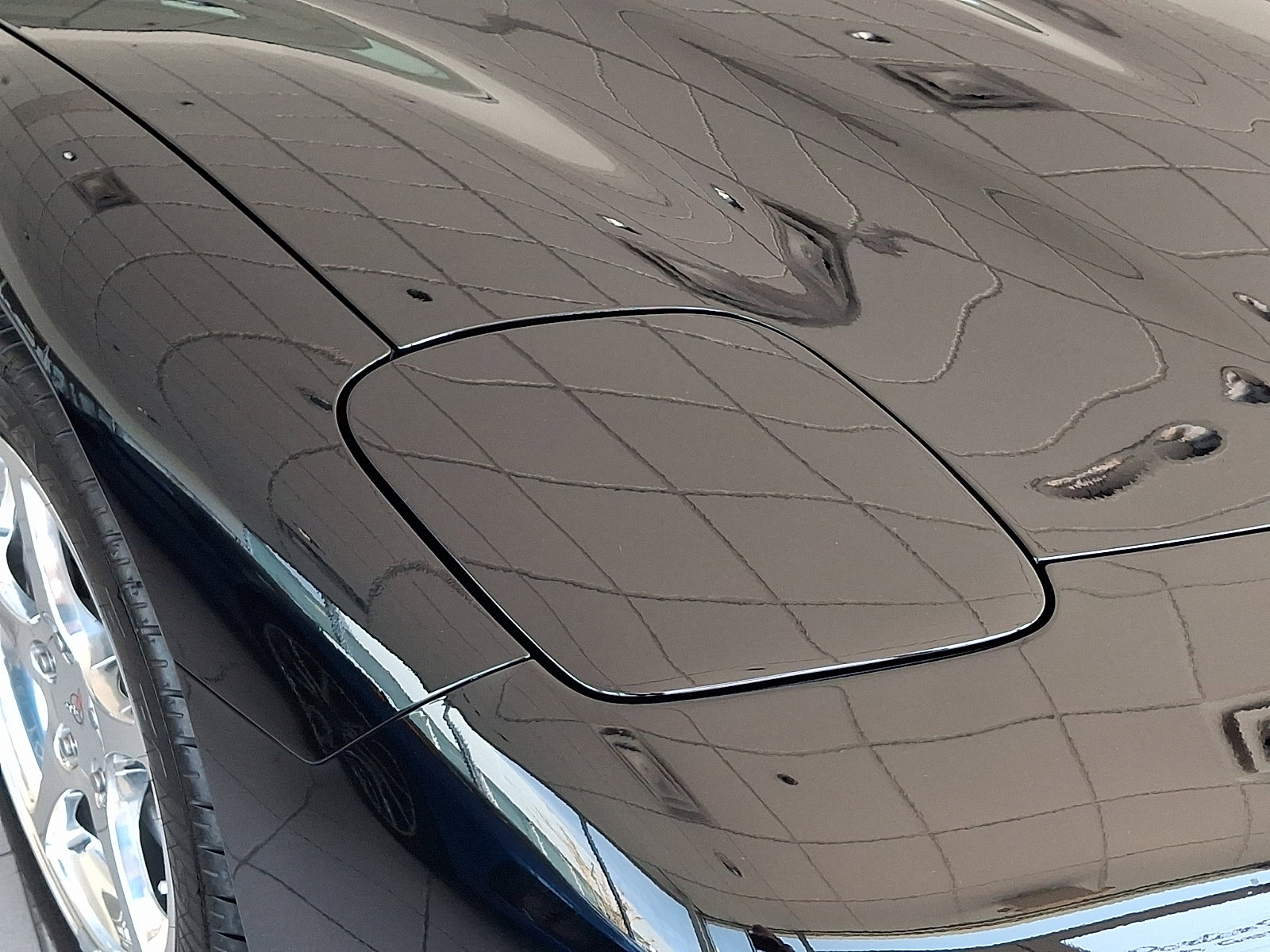 Used 2004 Chevrolet Corvette Convertible w/ Preferred Equipment Group image 9