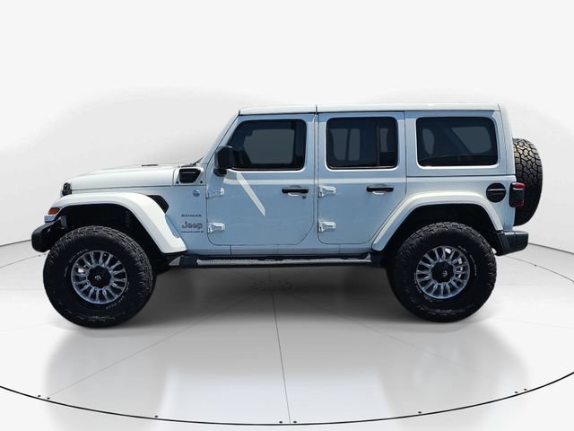Used 2023 Jeep Wrangler Unlimited Sahara w/ Cold Weather Group AWD/4WD image 6