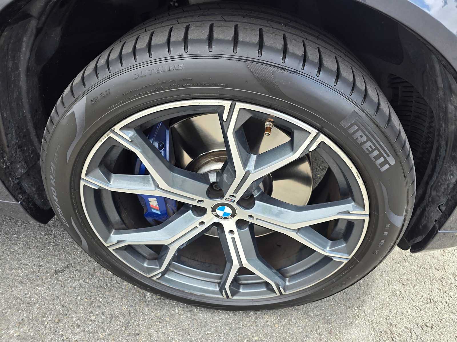 Used 2019 BMW X5 xDrive40i w/ M Sport Package AWD/4WD image 9