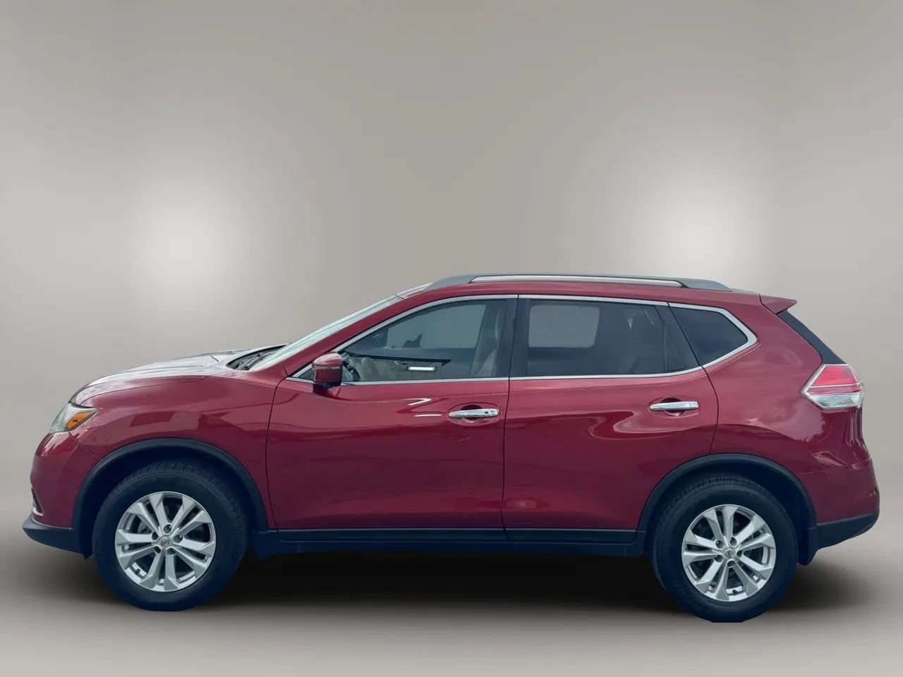 Used 2016 Nissan Rogue SV w/ SV Premium Package FWD image 4