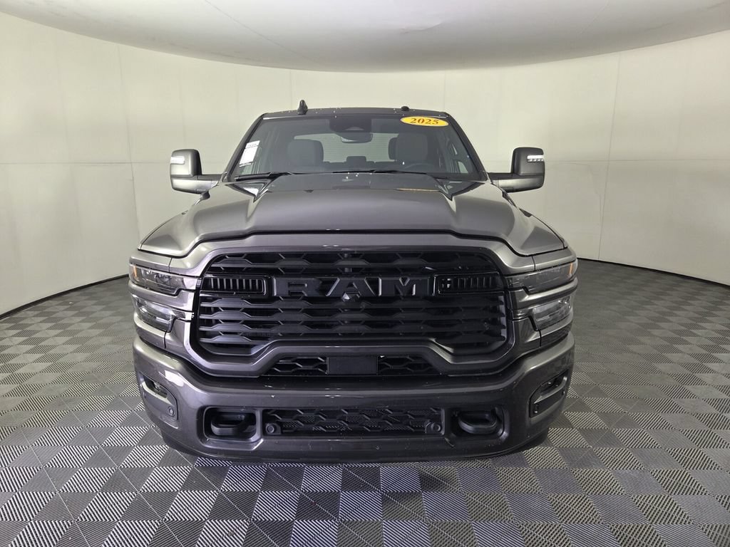 Used 2025 RAM 2500 Big Horn AWD/4WD image 3